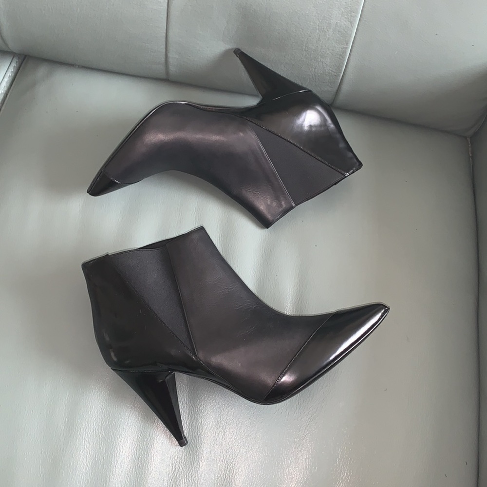 PIERRE HARDY Black Paneled Leather Ankle Bootie